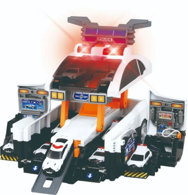  Tomica Patrol police station playset with cars, lights, and interactive features.
