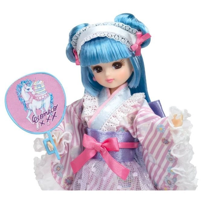  Blue-haired doll in kimono holding fan with unicorn and text.