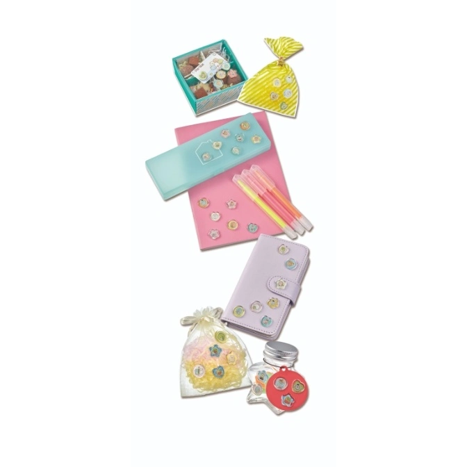  Cute flower-themed stationery and gift sets, including pens, a case, and packaged sweets.