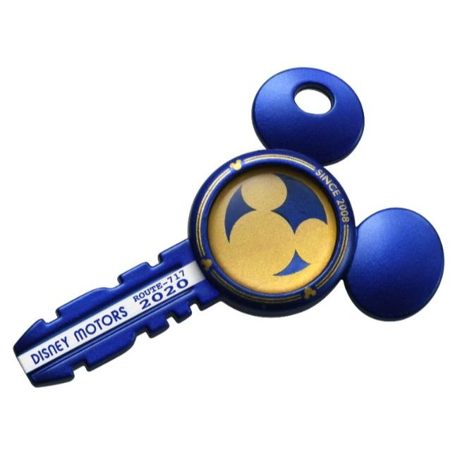  Disney Motors 2020 commemorative key with Mickey Mouse head. Blue and gold.